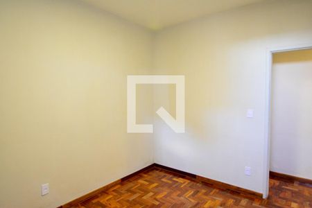 Quarto 2 de apartamento para alugar com 2 quartos, 63m² em Barro Preto, Belo Horizonte
