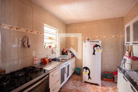 Cozinha 1 de casa à venda com 4 quartos, 144m² em Vila Taquari, São Paulo