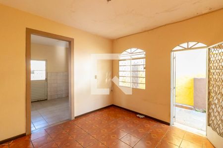 Sala de casa à venda com 5 quartos, 365m² em Carlos Prates, Belo Horizonte