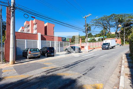 Apartamento para alugar com 90m², 3 quartos e 2 vagasCondomínio e rua