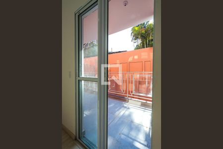 Sala - varanda de apartamento para alugar com 3 quartos, 90m² em Chácara Pavoeiro, Cotia