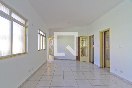 Sala de casa para alugar com 3 quartos, 290m² em Vila Bancaria Munhoz, São Paulo