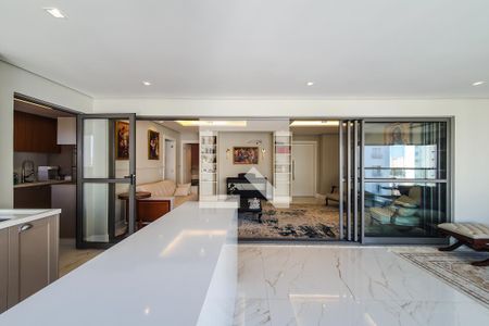 Apartamento à venda com 166m², 4 quartos e 2 vagasvaranda