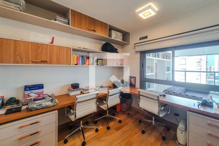 Apartamento à venda com 166m², 4 quartos e 2 vagasquarto 1