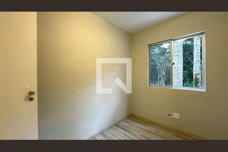 Quarto 1  de apartamento para alugar com 3 quartos, 72m² em Orleans, Curitiba