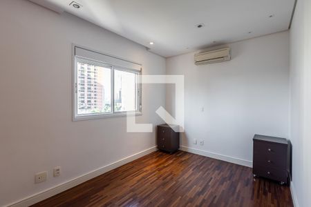 Quarto 1 de apartamento para alugar com 2 quartos, 115m² em Pinheiros, São Paulo