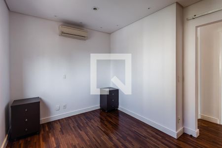 Quarto 1 de apartamento para alugar com 2 quartos, 115m² em Pinheiros, São Paulo