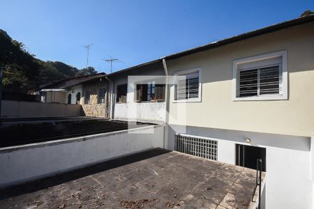 Casa à venda com 125m², 4 quartos e 2 vagas Casa à venda com 125m², 4 quartos e 2 vagasFachada