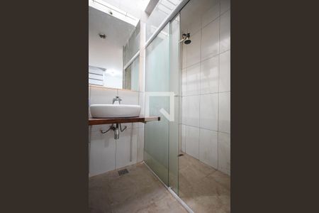 Casa à venda com 125m², 4 quartos e 2 vagas Casa à venda com 125m², 4 quartos e 2 vagasBanheiro