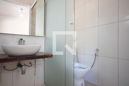 Casa à venda com 125m², 4 quartos e 2 vagas Casa à venda com 125m², 4 quartos e 2 vagasBanheiro suíte