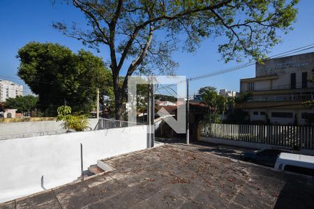 Casa à venda com 125m², 4 quartos e 2 vagas Casa à venda com 125m², 4 quartos e 2 vagasTerraço frente