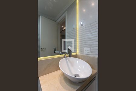 Apartamento à venda com 53m², 2 quartos e 1 vaga Apartamento à venda com 53m², 2 quartos e 1 vagaBanheiro da Suíte