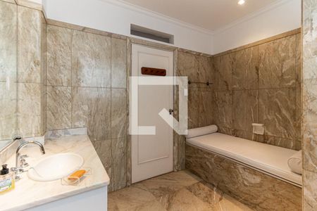 Apartamento para alugar com 400m², 4 quartos e 3 vagasBanheiro 1