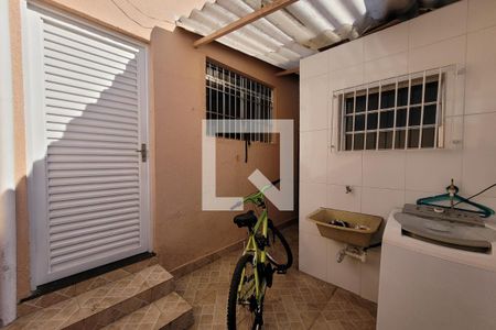 Casa à venda com 100m², 2 quartos e 1 vaga Casa à venda com 100m², 2 quartos e 1 vagaedicula
