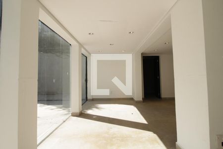 Detalhe Sala 1 de casa à venda com 3 quartos, 280m² em Vila Nova Conceição, São Paulo