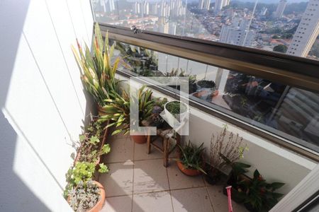 Apartamento à venda com 98m², 3 quartos e 2 vagasVaranda do Quarto