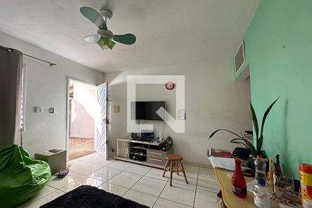 Sala  de casa à venda com 2 quartos, 75m² em São José, Canoas
