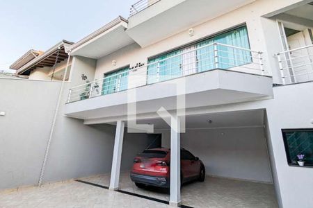 Casa à venda com 330m², 3 quartos e 6 vagasGaragem