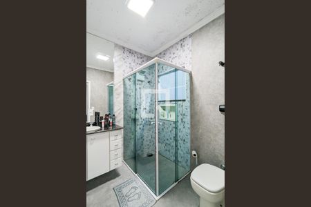 Casa à venda com 330m², 3 quartos e 6 vagasBanheiro da suíte 2