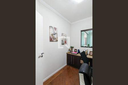 Casa à venda com 330m², 3 quartos e 6 vagasHome office