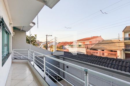 Casa à venda com 330m², 3 quartos e 6 vagasVaranda