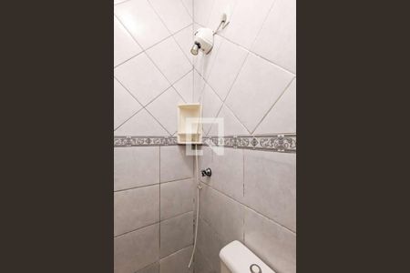 Casa à venda com 330m², 3 quartos e 6 vagasBanheiro de serviço