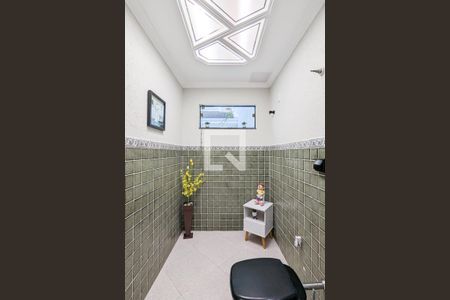 Casa à venda com 330m², 3 quartos e 6 vagasLavabo