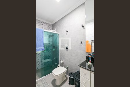 Casa à venda com 330m², 3 quartos e 6 vagasBanheiro da suíte 1