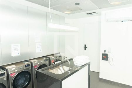 Apartamento para alugar com 32m², 1 quarto e sem vaga Apartamento para alugar com 32m², 1 quarto e sem vagaLavanderia