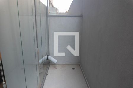 Apartamento para alugar com 32m², 1 quarto e sem vaga Apartamento para alugar com 32m², 1 quarto e sem vagaSacada