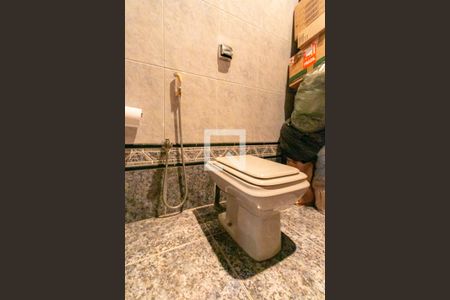 Banheiro de casa à venda com 4 quartos, 420m² em Milionários, Belo Horizonte