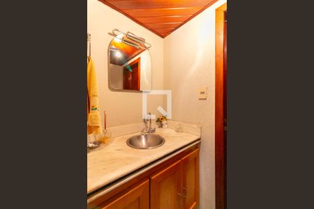 Banheiro de casa à venda com 4 quartos, 420m² em Milionários, Belo Horizonte