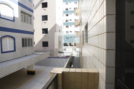 Sala vista  de apartamento para alugar com 2 quartos, 75m² em Vila Tupi, Praia Grande