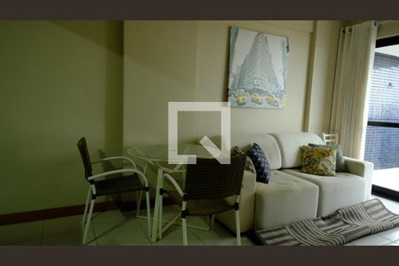 Sala de apartamento para alugar com 1 quarto, 70m² em Armação, Salvador