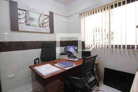 Casa para alugar com 360m², 5 quartos e 4 vagasEscritório