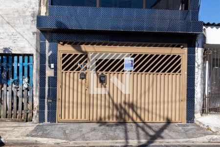 Casa à venda com 253m², 4 quartos e 2 vagasFachada