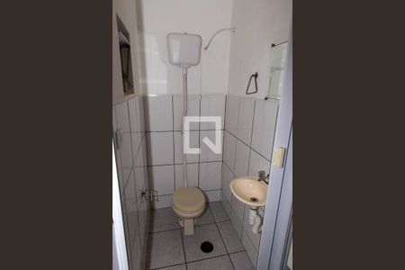 Casa à venda com 253m², 4 quartos e 2 vagasBanheiro de serviço