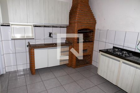 Casa à venda com 253m², 4 quartos e 2 vagasChurrasqueira