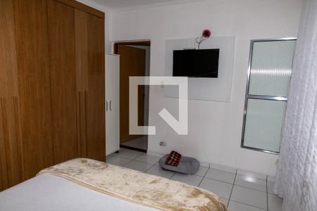 Casa à venda com 253m², 4 quartos e 2 vagasSuíte 1