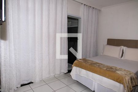 Suíte 1 de casa à venda com 4 quartos, 253m² em Vila Guacuri, Diadema