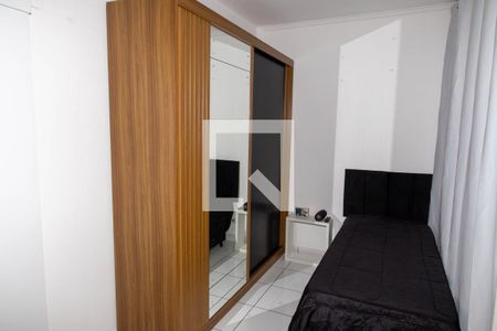 Casa à venda com 253m², 4 quartos e 2 vagasQuarto 1