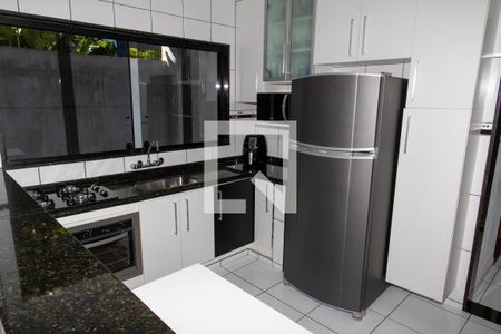 Casa à venda com 253m², 4 quartos e 2 vagasCozinha