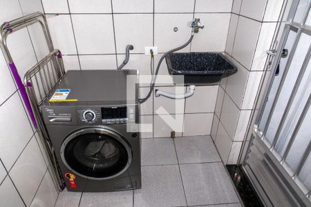 Casa à venda com 253m², 4 quartos e 2 vagasÁrea de Serviço 1