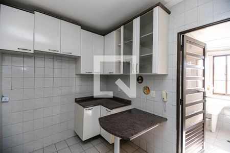 Apartamento à venda com 72m², 2 quartos e 2 vagasCozinha