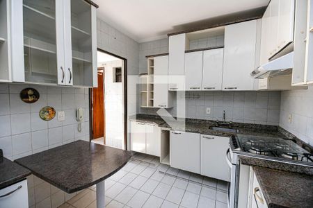Apartamento à venda com 72m², 2 quartos e 2 vagasCozinha