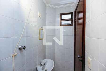 Apartamento à venda com 72m², 2 quartos e 2 vagasBanheiro de serviço