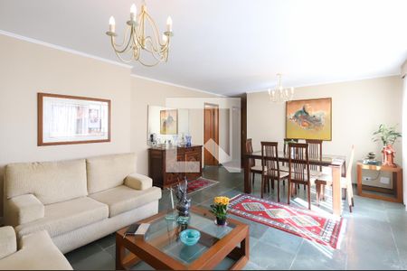 Apartamento à venda com 120m², 3 quartos e 1 vagaSala