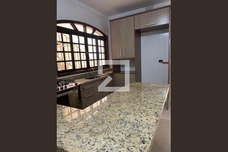 Casa de condomínio à venda com 180m², 3 quartos e 4 vagasCozinha - Armários