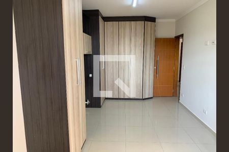 Casa de condomínio à venda com 180m², 3 quartos e 4 vagasBanheiro da Suíte 