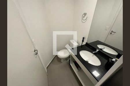 Banheiro de apartamento à venda com 1 quarto, 32m² em Bom Retiro, São Paulo